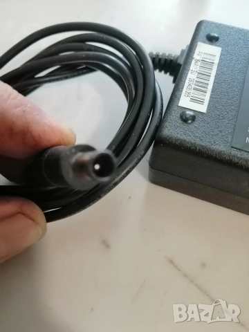 Адаптер за аудиосистема KENWOOD 18V, 3.35A, снимка 3 - Друга електроника - 54014170