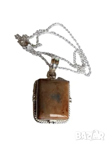 Колие с естествен яспис, медальон, висулка