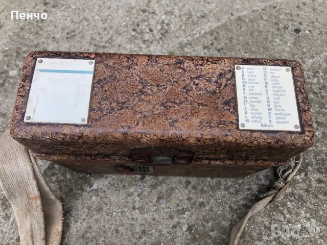 стар немски военно-полеви телефон - WEHRMACHT - WWII - 1938г. - ОРИГИНАЛ, снимка 3 - Антикварни и старинни предмети - 49684881