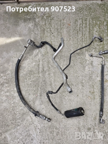 Тръба/маркуч за климатик на Фолксваген Голф 4/Бора , снимка 2 - Части - 51625917