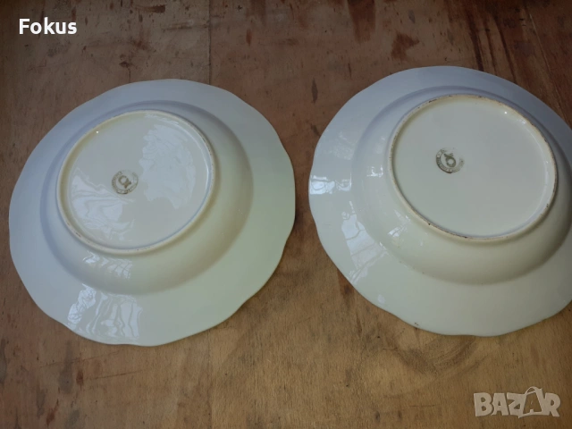 Български порцелан две чинии, снимка 4 - Антикварни и старинни предмети - 53268063