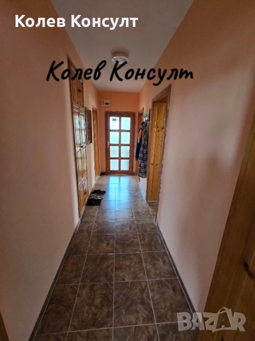 Продавам масивна двуетажна къща в село Брод , снимка 12 - Къщи - 51520790