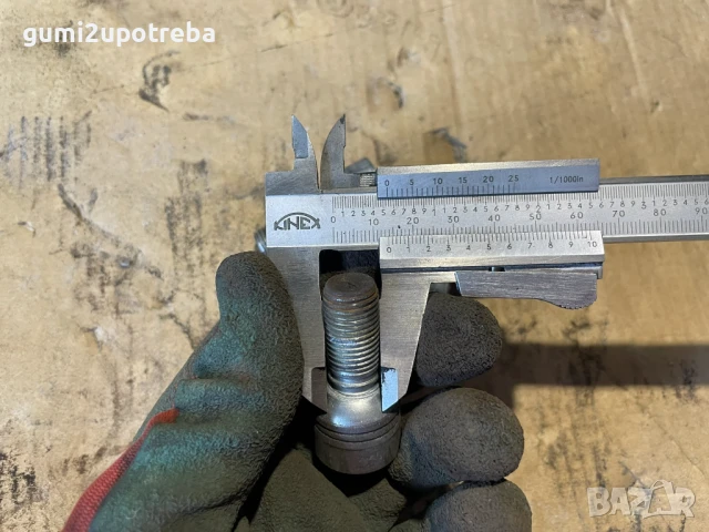 Секретни Болтове Оригинал Volkswagen ID.3 М14х1,5х17мм, снимка 3 - Аксесоари и консумативи - 51038916