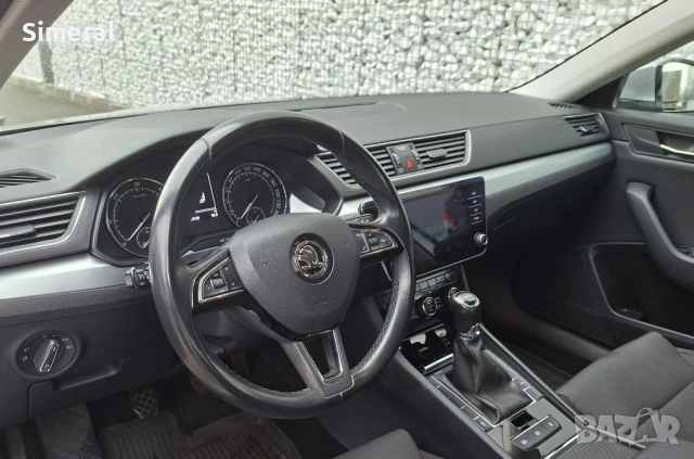SkodSkoda Superb 2.0 TDI-103 хил. км. с история в ЕУРAТЕК ЕВРО 6C , снимка 8 - Автомобили и джипове - 53289467