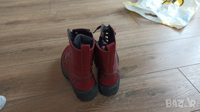 детски обувки като нови, снимка 2 - Детски обувки - 44567121