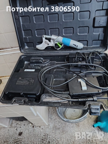 лозарска ножица акумулаторна. издържа 8час работа. , снимка 3 - Градински инструменти - 52903009