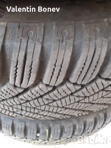 Зимни гуми с джанти 185/65R15, снимка 4 - Гуми и джанти - 49922387