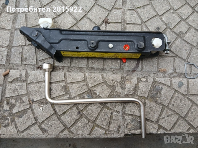 Оригинален крик ключ за Bmw E60.E90.91.87..E46., снимка 2 - Аксесоари и консумативи - 54033897