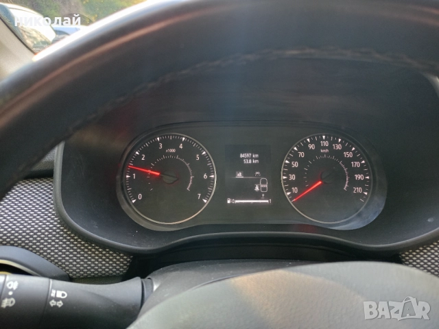 Продавам дачия Сандеро3 2023г.1000еко Г, снимка 8 - Автомобили и джипове - 52080211