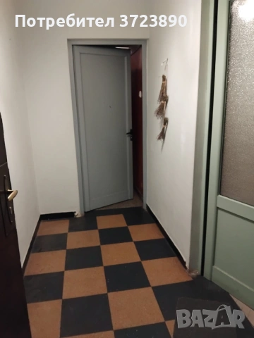 София, Център, Тристаен апартамент За ЧЛ.