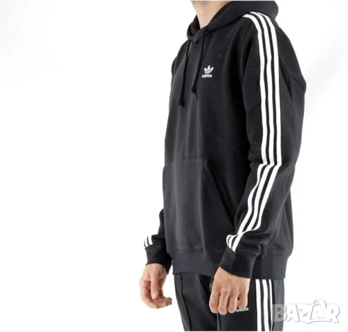 Класически суичър Adidas Originals. , снимка 2 - Суичъри - 47359442