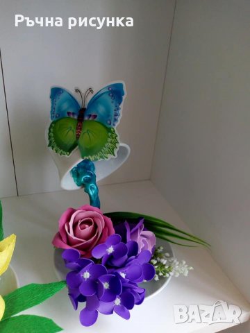 "Летяща чаша" със сапунени ароматни цветя  и мартенички 15лв, снимка 3 - Декорация за дома - 31601467