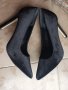 Черни елегантни официални обувки на ток Forever 21, снимка 1 - Дамски елегантни обувки - 35125970
