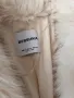 Пухкаво бяла/екрю палто Bershka, снимка 11