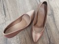 Нови дамски обувки на ток размер 38, снимка 1 - Дамски обувки на ток - 40112610