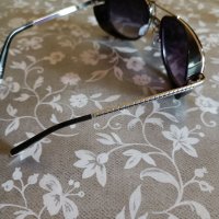 Продавам слънчеви очила, снимка 4 - Слънчеви и диоптрични очила - 36901076