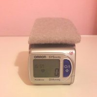 Апарат за измерване на кръвно налягане  OMRON , снимка 4 - Уреди за диагностика - 44308403