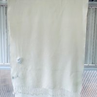 Красив вълнен шал ALEXI ANDRIOTTI,цвят екрю(ванилия), снимка 7 - Шалове - 38838667