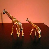 Колекционерска фигурка Schleich Giraffe Жираф 2003 2 бр, снимка 4 - Колекции - 37971279