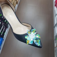 Обувки, снимка 1 - Дамски обувки на ток - 42394529