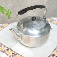 Чайник Алуминиев 2,5 литра, снимка 2 - Аксесоари за кухня - 42312507