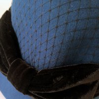 Елегантна дамска зимна шапка в син цвят, 100% вълна  , снимка 2 - Шапки - 38868594