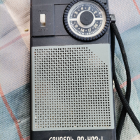 Старо радио , снимка 2 - Радиокасетофони, транзистори - 44586453