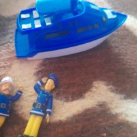 Две детски корабчета със три капитана, снимка 5 - Фигурки - 42322337