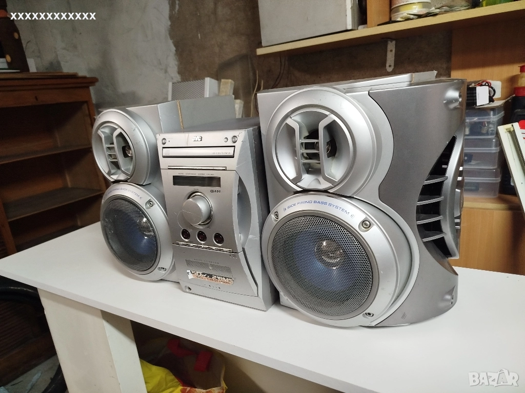Аудиосистема jvc с колони с капаро 30 лв , снимка 1