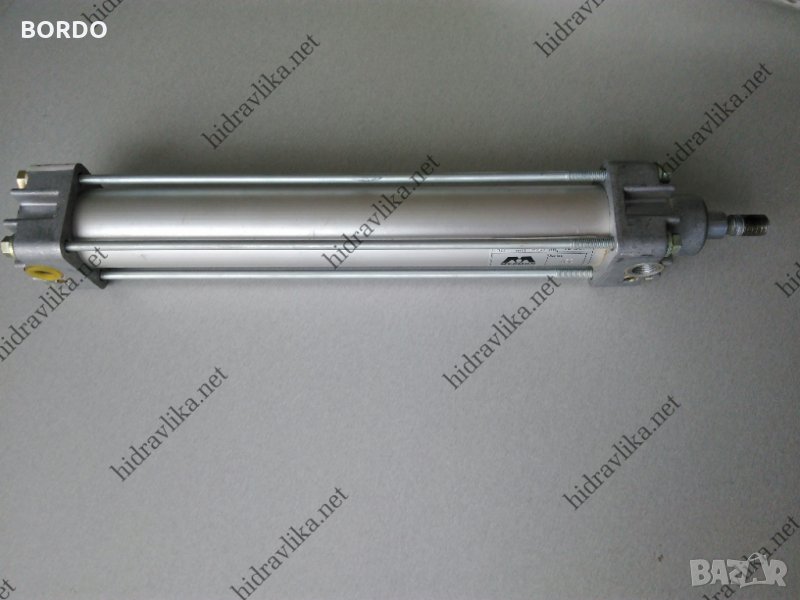 Пневматичен цилиндър Ф40/250, снимка 1