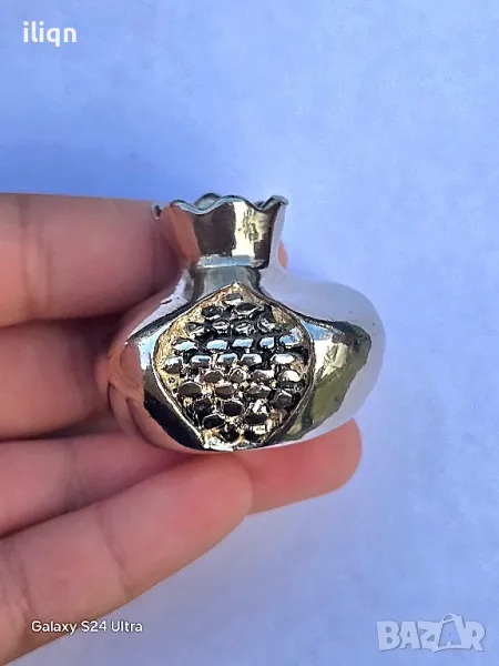 Посребрена фигура Нар  ,, Не е Сребро"  
Цена 9,99лв Разгледайте и останалите ми обяви. , снимка 1