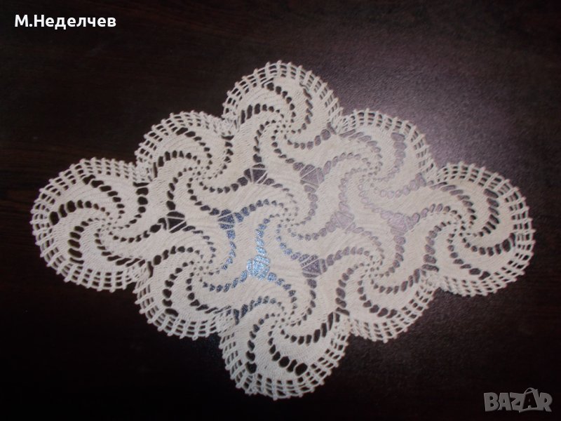 Салфетки на една кука екрю, снимка 1