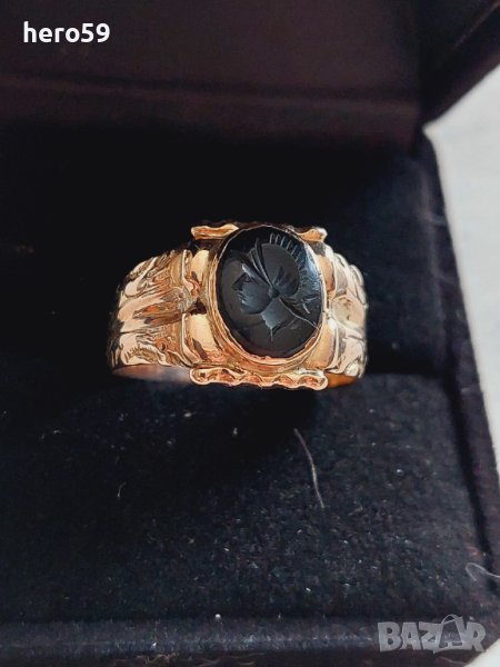 Златен пръстен 14к.с гема(камея)на оникс, снимка 1