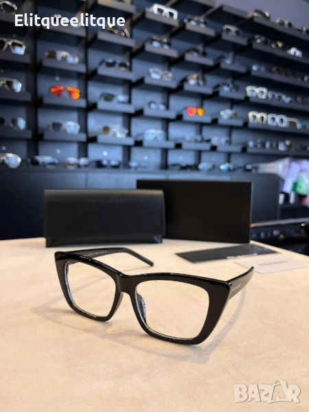 очила с черен обикновен калъф и Ув защита ysl saint laurent , снимка 1