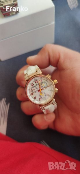 Часовници маркови стилни дизайнерски и елегантни, снимка 1