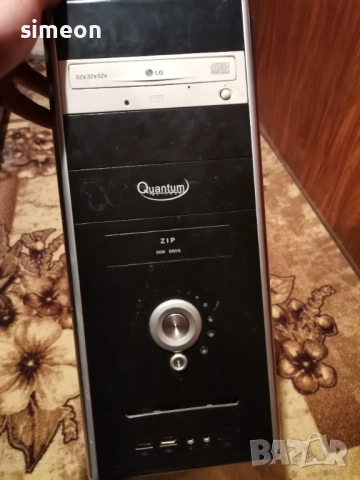 Компютър настолен