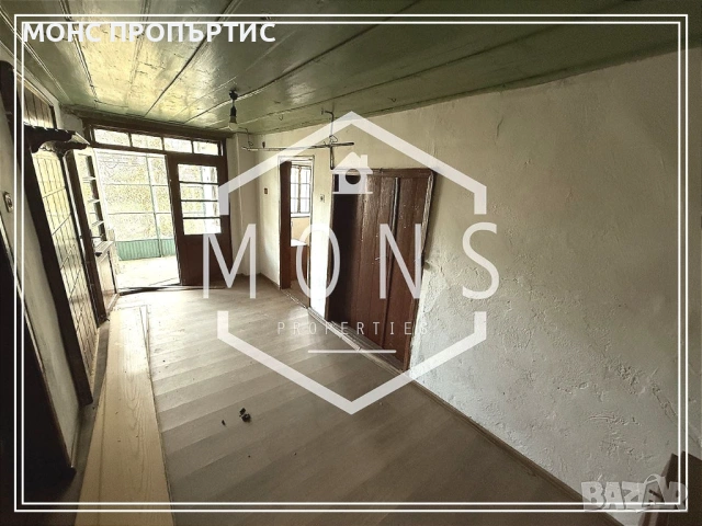 Двуетажна къща с два гаража в с. Обединение, обл. Велико Търново., снимка 10 - Къщи - 53325032