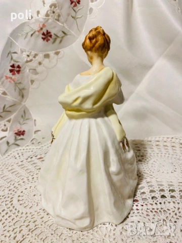 порцеланова статуетка , снимка 3 - Статуетки - 53207146