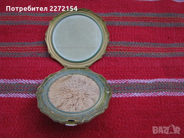 Позлатена кутийка с огледало пудриера, снимка 3 - Антикварни и старинни предмети - 31954368