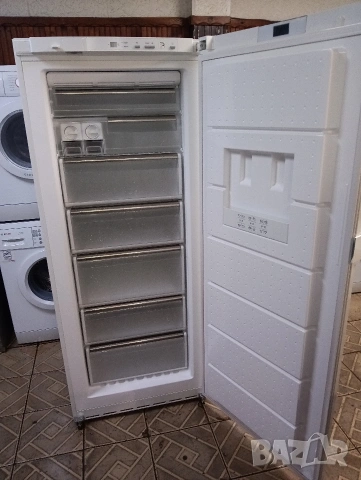 XXL огромен вертикален фризер с ледогенератор Сименс Siemens Made in Germany 2 години Гаранция!, снимка 8 - Фризери - 53363599
