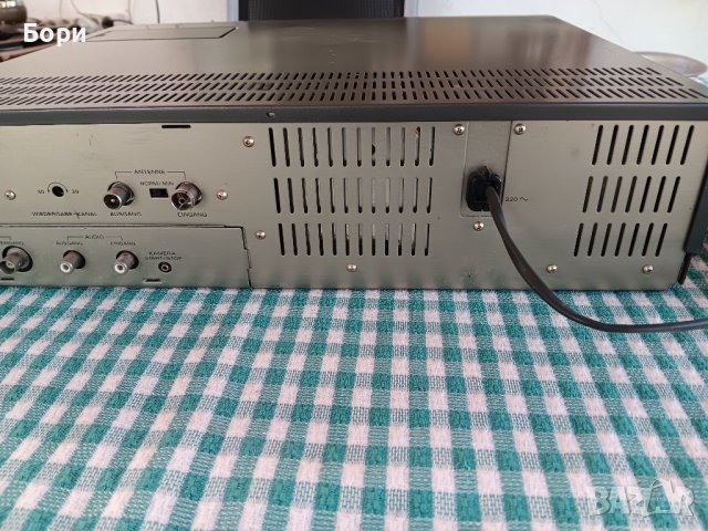 Betamax Universum VR 2836 Видеорекордер, снимка 13 - Плейъри, домашно кино, прожектори - 42565276