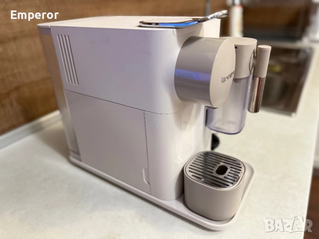 Кафе машина Nespresso, снимка 2 - Кафемашини - 51842944