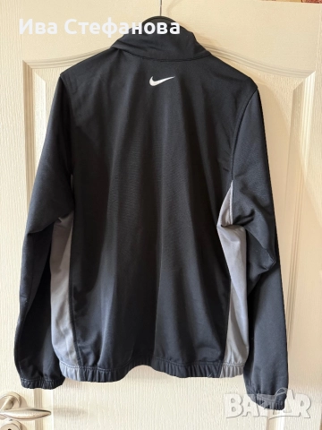 Ново дамско спортно 100% оригинално горнище Nike nike, снимка 4 - Спортни екипи - 52515563