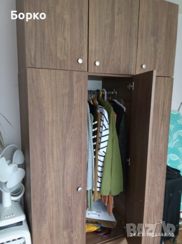 Гардероб, снимка 2 - Гардероби - 53974045