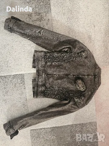 Късо дънкено якенце Bershka, снимка 5 - Якета - 48913196