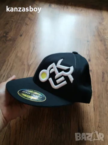 Oakley Cap - страхотна спортна шапка НОВА БЕЗ ЕТИКЕТИ , снимка 2 - Шапки - 50058635