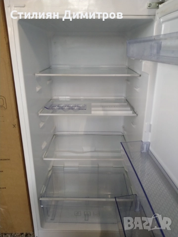 Хладилник с фризер Beko, снимка 5 - Хладилници - 52451143