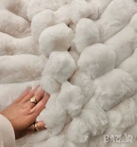 Супер меко одеяло Odyssey Living – Golden Fleece, снимка 3 - Олекотени завивки и одеяла - 52099039