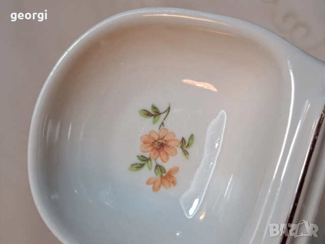 българска порцеланова солница 11/6, снимка 3 - Сервизи - 51881108