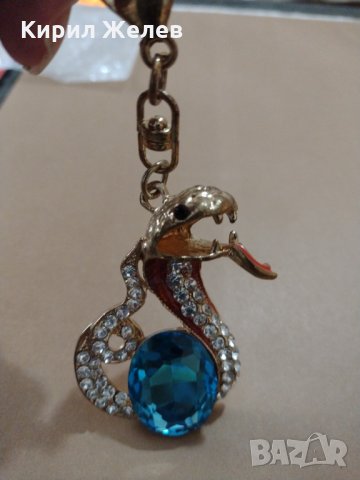 Марков ключодържател с кристали Сваровски много красив стилен  подходящ аксесоар за подарък - 15287 , снимка 4 - Други - 31241810